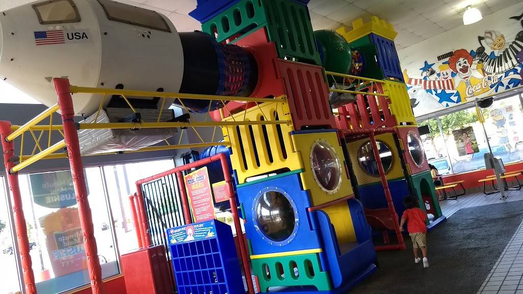 McDonalds | cafe | 2215 S Buckner Blvd, Dallas, TX 75227, USA | 2143814343 OR +1 214-381-4343