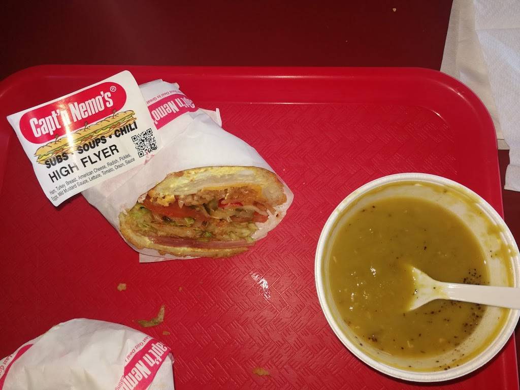 Captn Nemos Winnetka | meal takeaway | 38 Green Bay Rd, Winnetka, IL 60093, USA | 8474466406 OR +1 847-446-6406