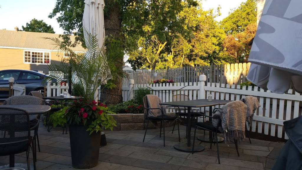 LOCALE King City Restaurant/Bar | restaurant | 12981 Keele St, King City, ON L7B 1G2, Canada | 9058332500 OR +1 905-833-2500