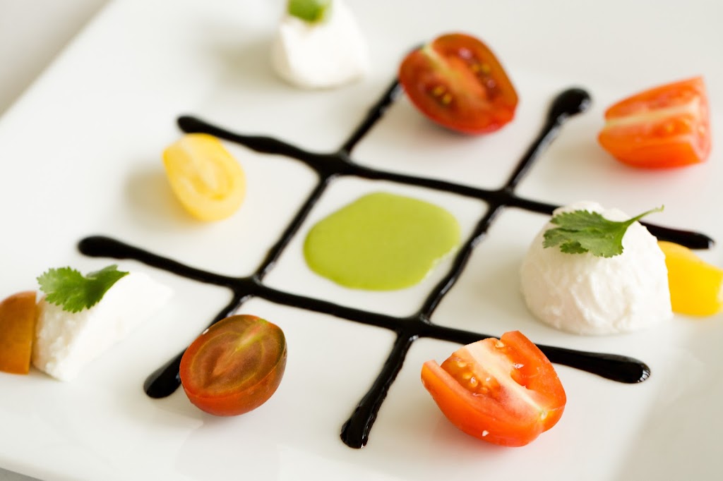 The Henderson | restaurant | 201 3rd Ave W, Hendersonville, NC 28739, USA | 8286962001 OR +1 828-696-2001