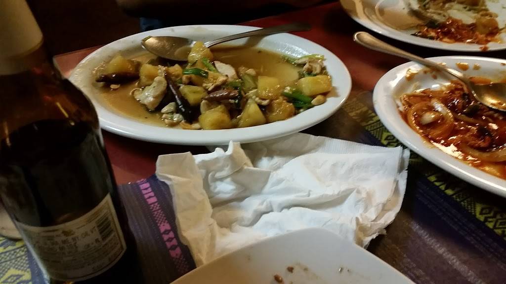 A Gem of Thailand | restaurant | 66 E Herndon Ave, Fresno, CA 93720, USA | 5594460607 OR +1 559-446-0607