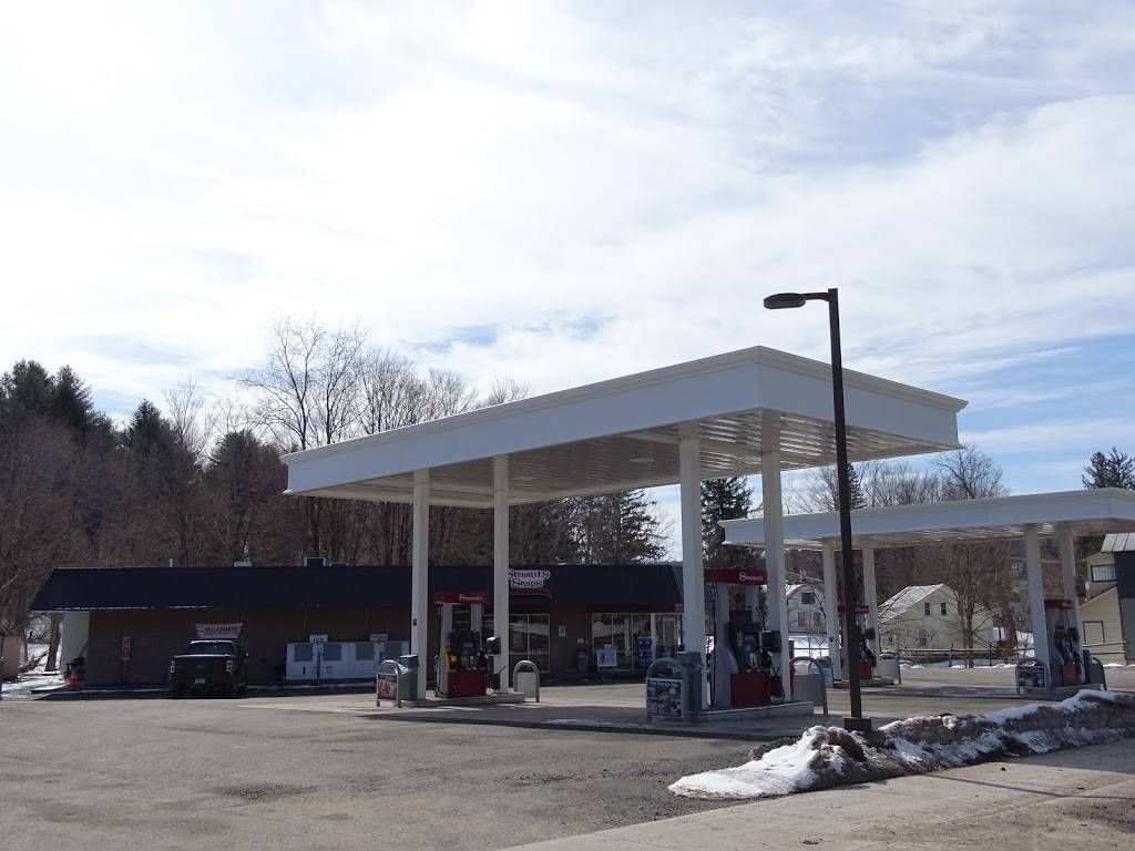 Stewarts Shops | meal takeaway | 8 Cold Brook St, Poland, NY 13431, USA | 3158265417 OR +1 315-826-5417