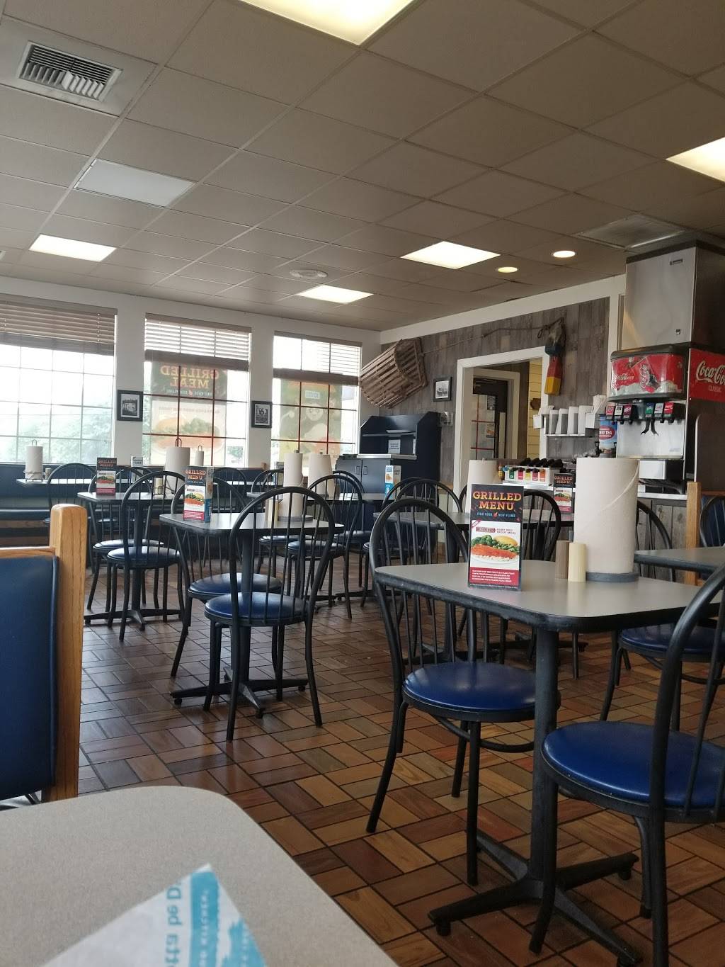 Captain Ds | restaurant | 649 Carlyle Ave, Belleville, IL 62221, USA | 6182352001 OR +1 618-235-2001