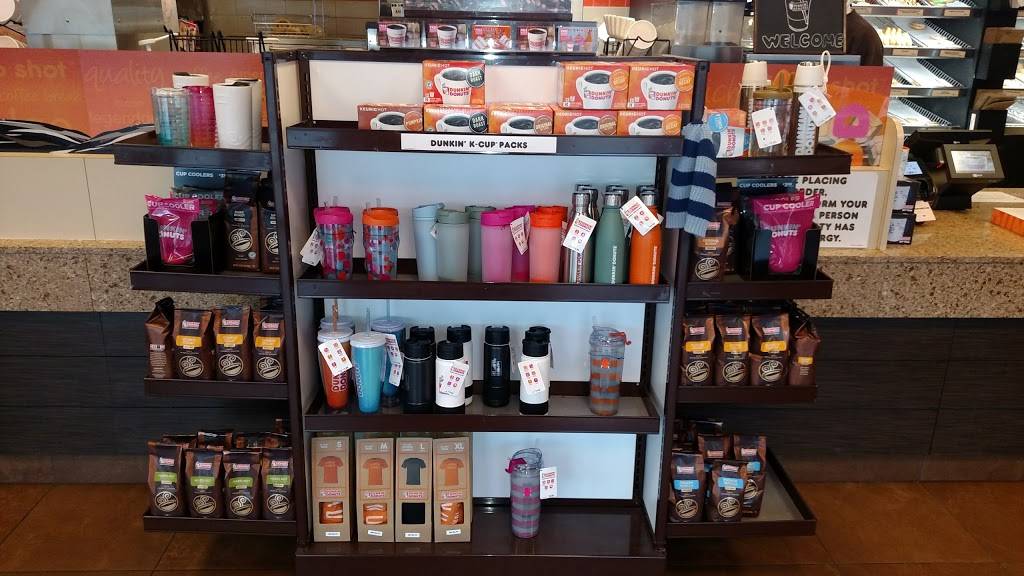 Dunkin | bakery | 3103 S Chicago Ave, South Milwaukee, WI 53172, USA | 4145702111 OR +1 414-570-2111