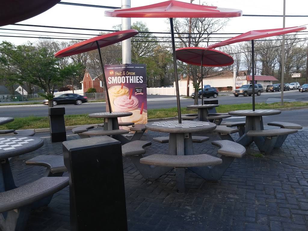 Checkers | restaurant | 6401 Marlboro Pike, District Heights, MD 20747, USA | 3014206452 OR +1 301-420-6452