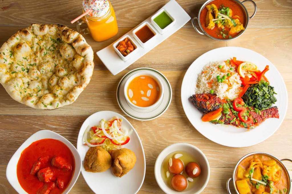 Delhi Heights | restaurant | 1301, 577 Decatur St, Brooklyn, NY 11233, USA | 7184438890 OR +1 718-443-8890