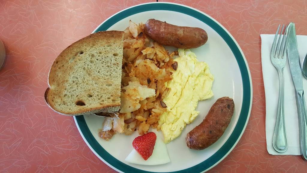 Zoes Vintage Kitchen Inc | restaurant | 77 Center Ave, Atlantic Highlands, NJ 07716, USA | 7327089637 OR +1 732-708-9637