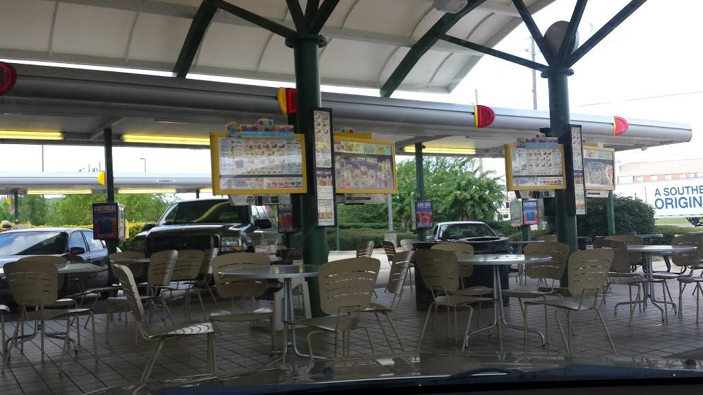 Sonic Drive-In | restaurant | 2226 Pelham Pkwy, Pelham, AL 35124, USA | 2055600650 OR +1 205-560-0650