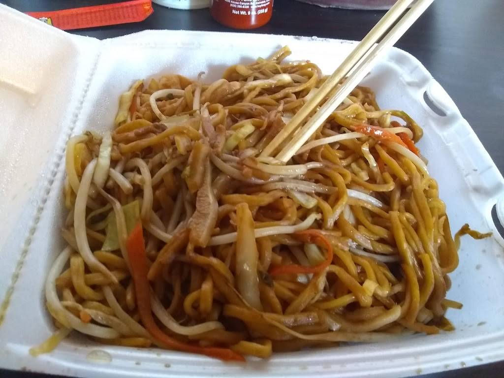 Sakura Hibachi & Sushi | restaurant | 202 Broad St, Elyria, OH 44035, USA | 4407313360 OR +1 440-731-3360