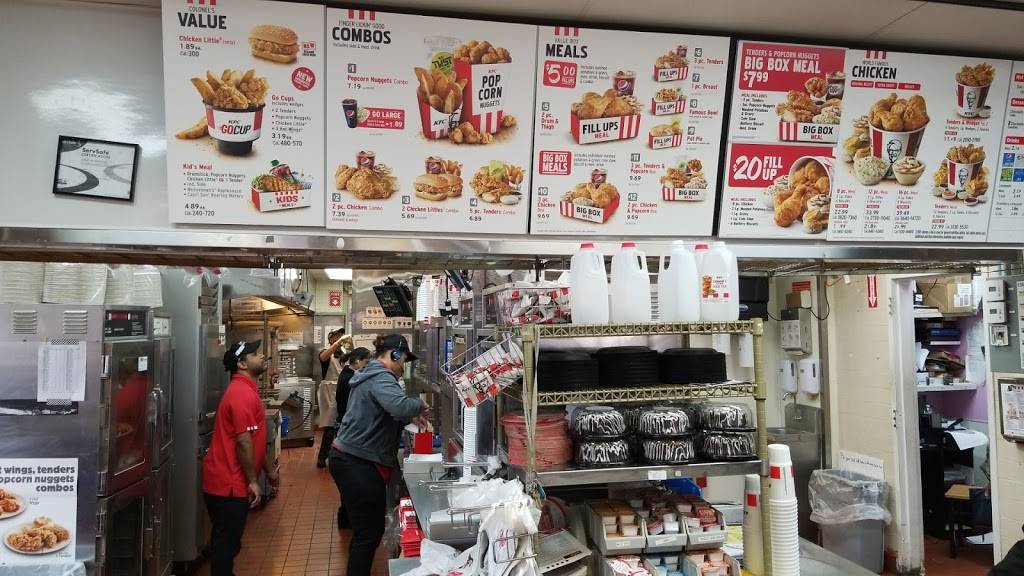 KFC | restaurant | 490 S Union St, Lawrence, MA 01843, USA | 9786825008 OR +1 978-682-5008