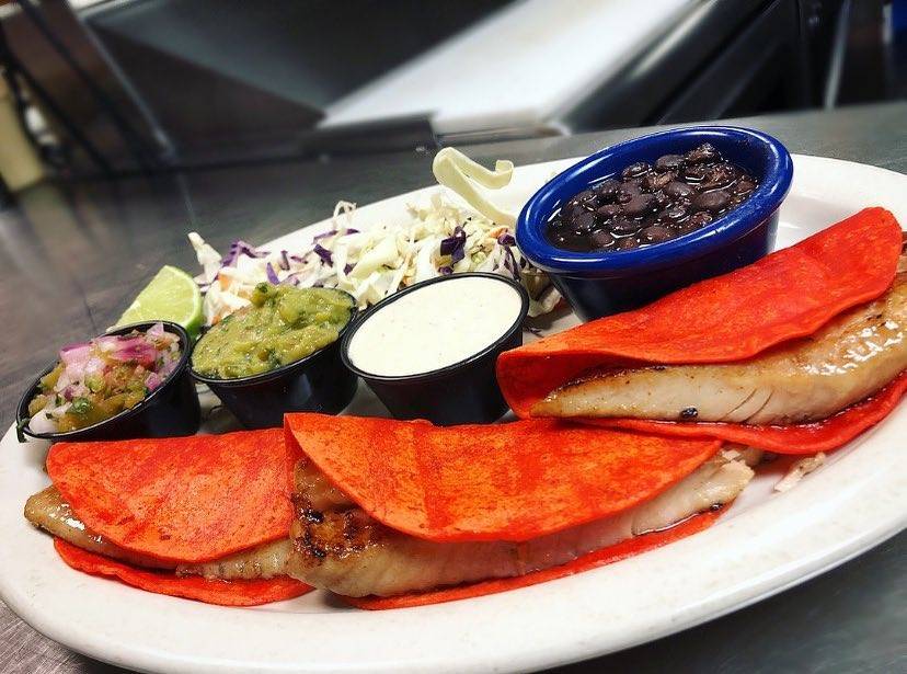 St. Petes Dancing Marlin | restaurant | 2730 Commerce St, Dallas, TX 75226, USA | 2146981511 OR +1 214-698-1511