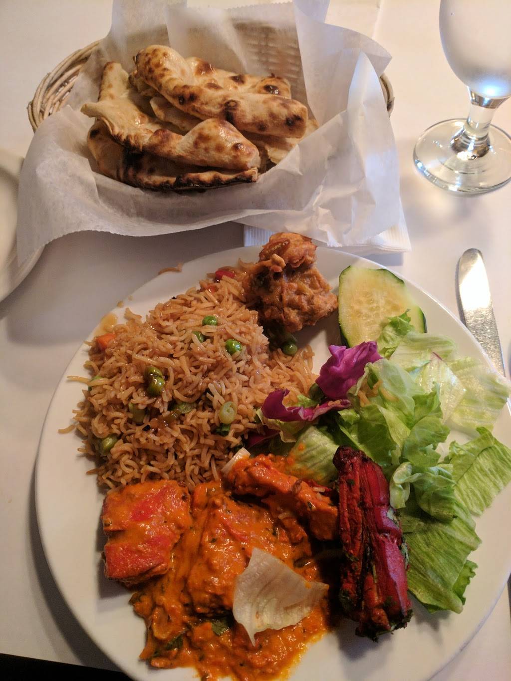 New Chilli & Curry | restaurant | 106 Woodbury Rd, Hicksville, NY 11801, USA | 5169329180 OR +1 516-932-9180