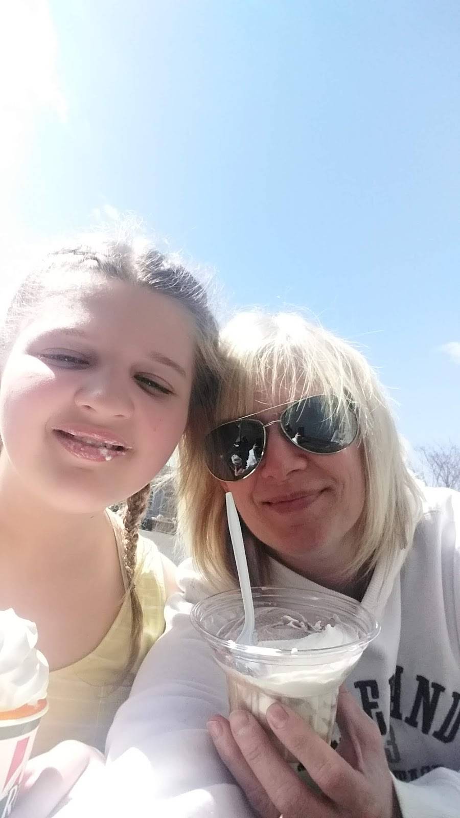 Ritas Italian Ice & Frozen Custard | restaurant | 1640 Mt Hope Ave, Pottsville, PA 17901, USA | 5706280350 OR +1 570-628-0350