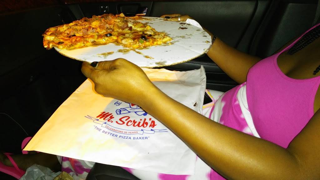 Mr. Scribs Pizza | restaurant | 565 E Laketon Ave, Muskegon, MI 49442, USA | 2317226164 OR +1 231-722-6164