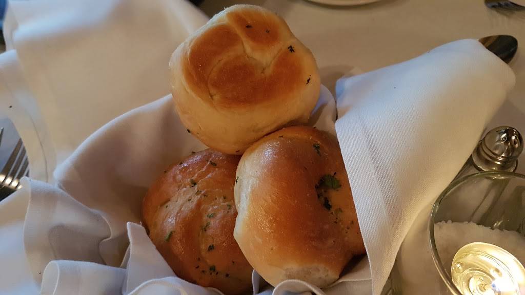 Luciano Express Pizzeria | restaurant | 849 E Commerce St #157, San Antonio, TX 78245, USA | 2102267295 OR +1 210-226-7295