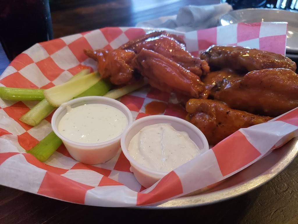 Lebowskis Neighborhood Grill | restaurant | 1524 East Blvd, Charlotte, NC 28203, USA | 7043701177 OR +1 704-370-1177