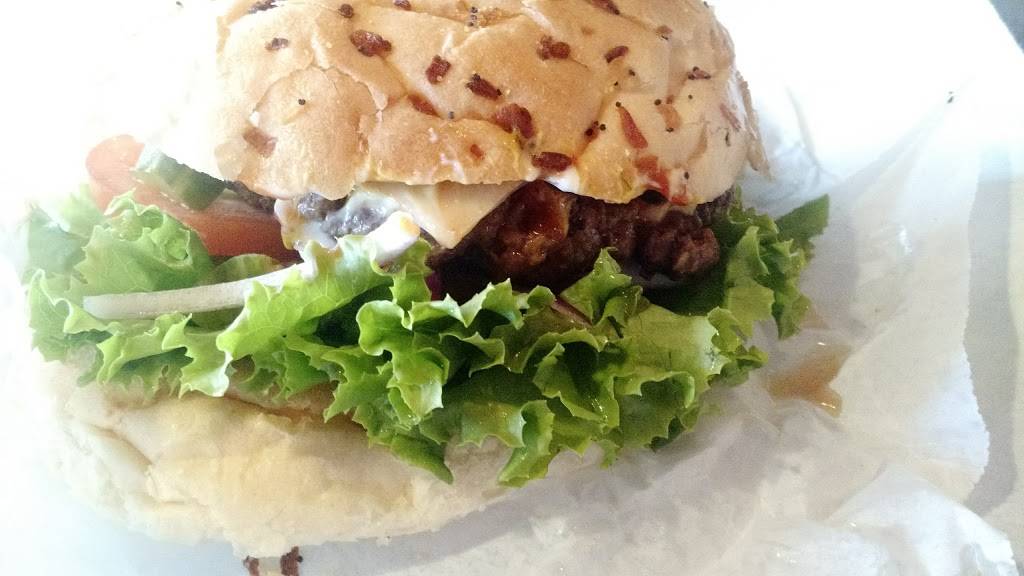 Stacked Deli | meal takeaway | 233 N Old Woodward Ave, Birmingham, MI 48009, USA | 2485935300 OR +1 248-593-5300