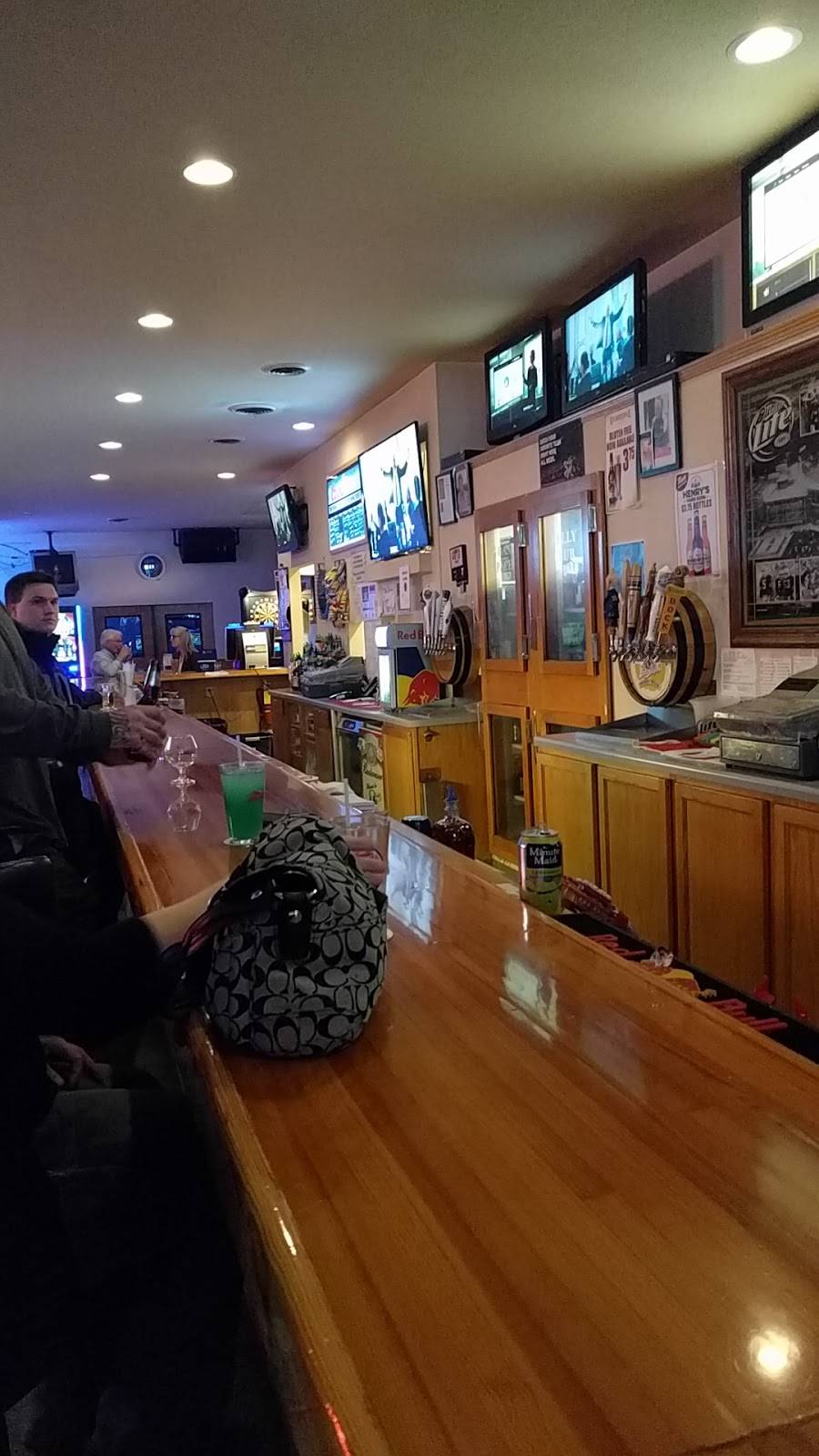 Big Dan & Spaces Kelly Club | restaurant | 4810 Ross Ave, Schofield, WI 54476, USA | 7153596307 OR +1 715-359-6307