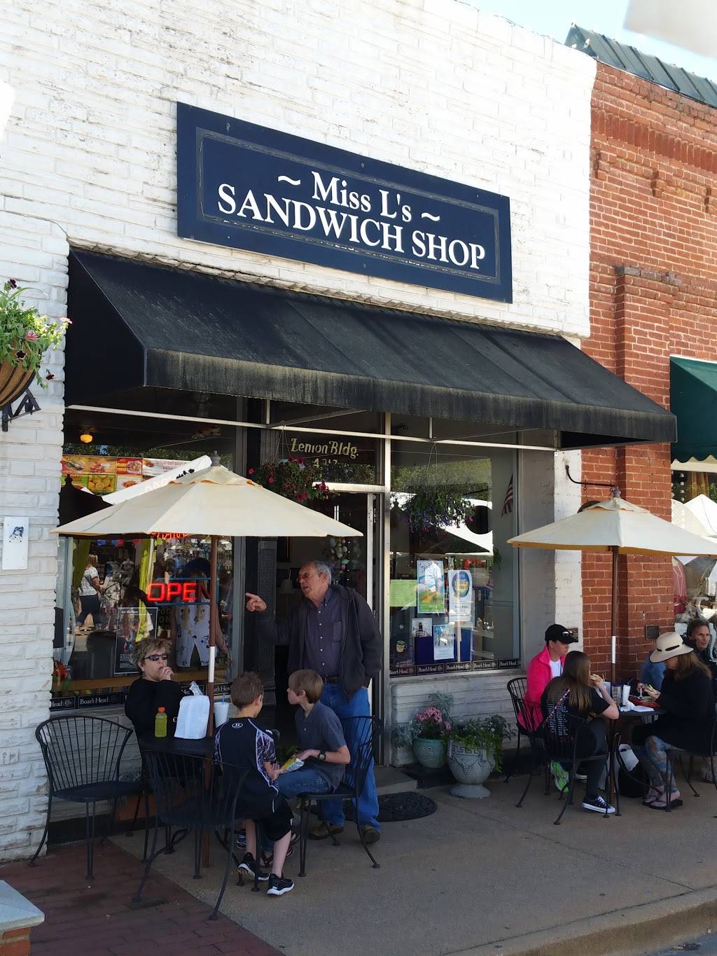 Miss Ls Sandwich Shop | restaurant | 4817 S Main St, Acworth, GA 30101, United States | 7709669709 OR +1 770-966-9709