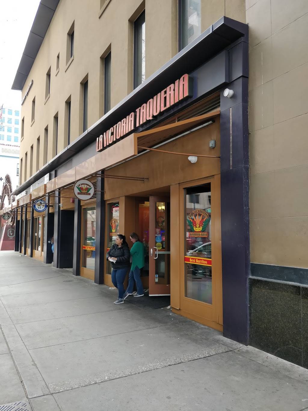 La Victoria Taqueria | restaurant | 131 W Santa Clara St, San Jose, CA 95113, USA | 4089938230 OR +1 408-993-8230