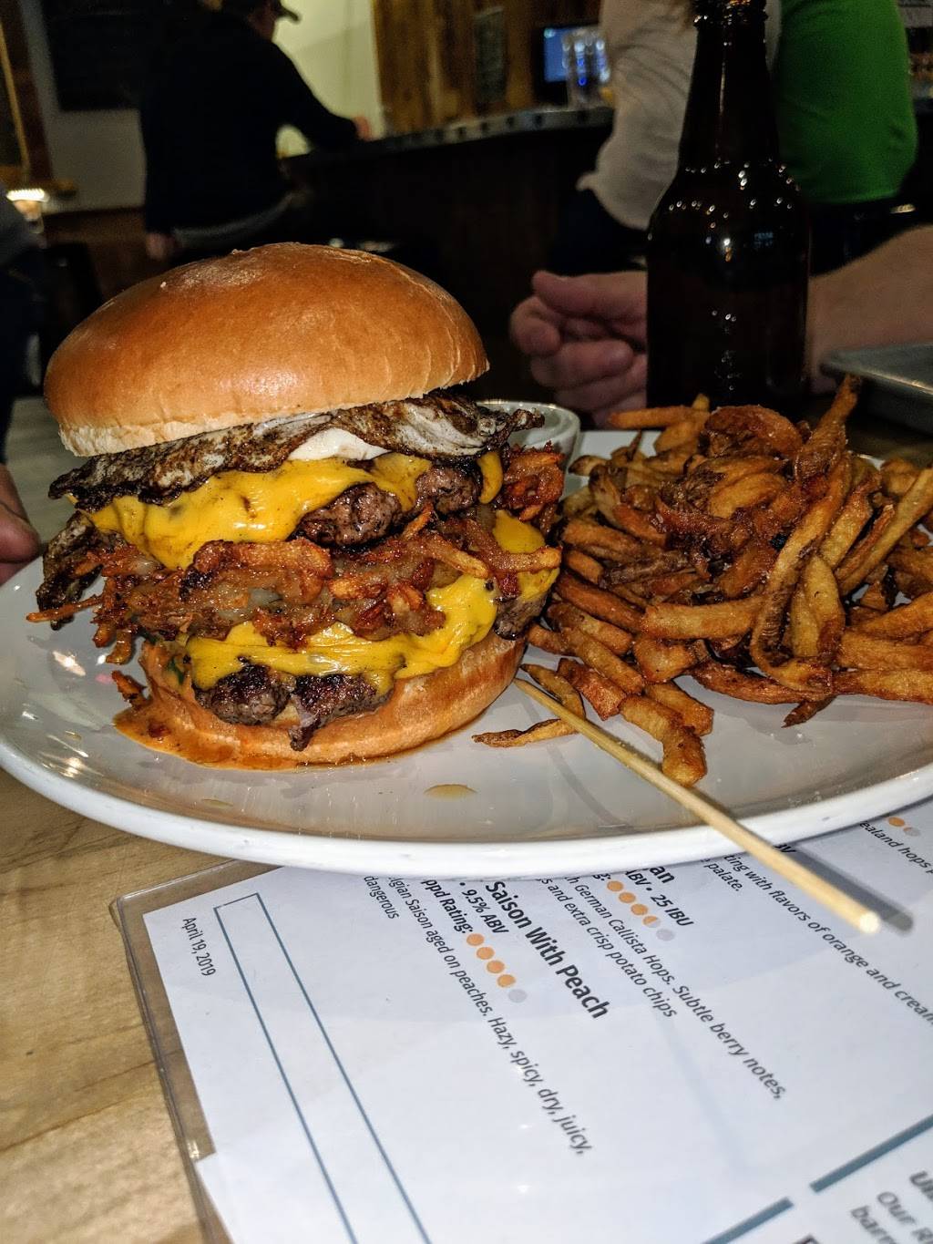 Kettlehead Brewing Company | restaurant | 407 W Main St, Tilton, NH 03276, USA | 6032868100 OR +1 603-286-8100