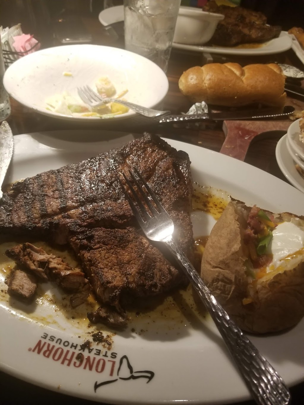 Logans Roadhouse | restaurant | 600 County Line Rd, Ridgeland, MS 39157, USA | 6019572254 OR +1 601-957-2254