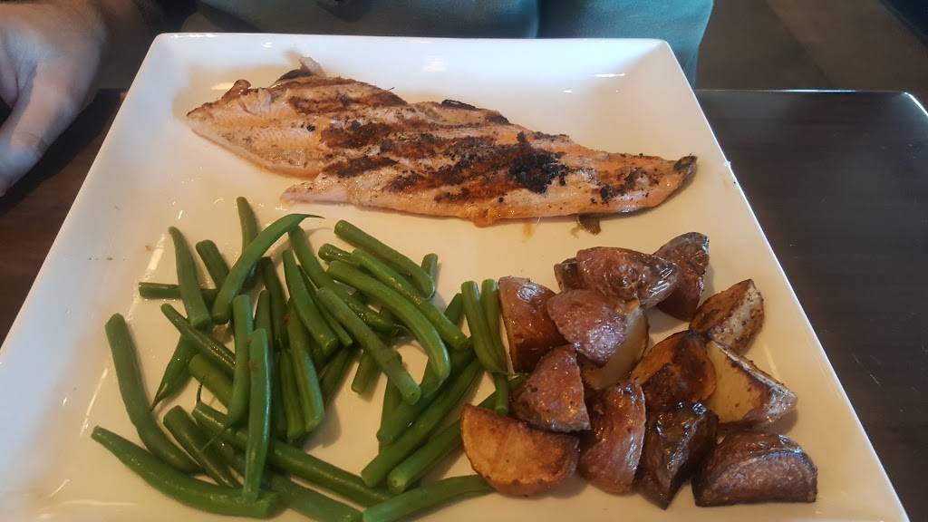 Firepoint Grill | restaurant | 3739 West Chester Pike, Newtown Square, PA 19073, USA | 4844283093 OR +1 484-428-3093