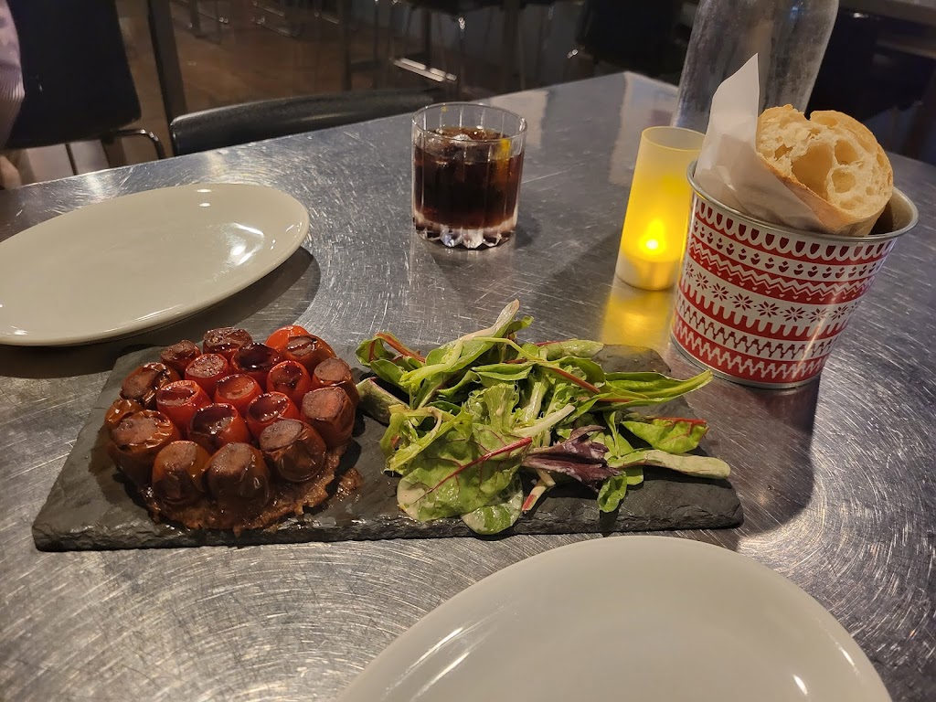 OCabanon | restaurant | 245 W 29th St, New York, NY 10001, USA | 6466697879 OR +1 646-669-7879