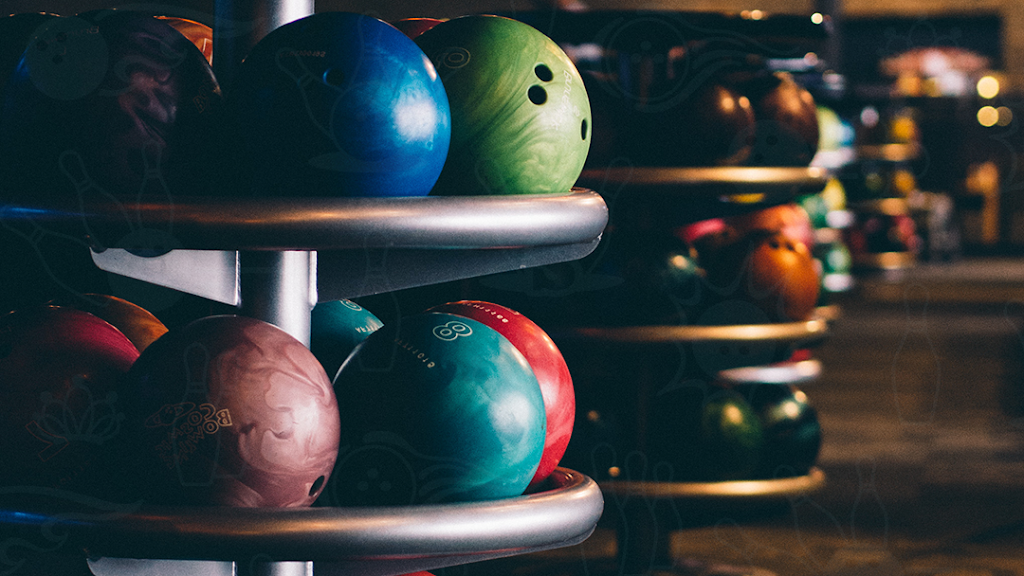 St. Clair Bowl | restaurant | 5950 Old Collinsville Rd, Fairview Heights, IL 62208, USA | 6186322400 OR +1 618-632-2400