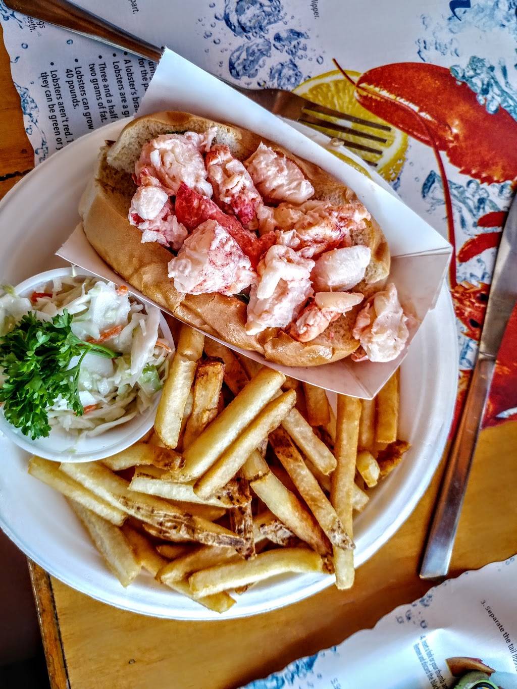 McSeagull’s Restaurant | restaurant | 14 Wharf St, Boothbay Harbor, ME 04538, USA | 2076335900 OR +1 207-633-5900