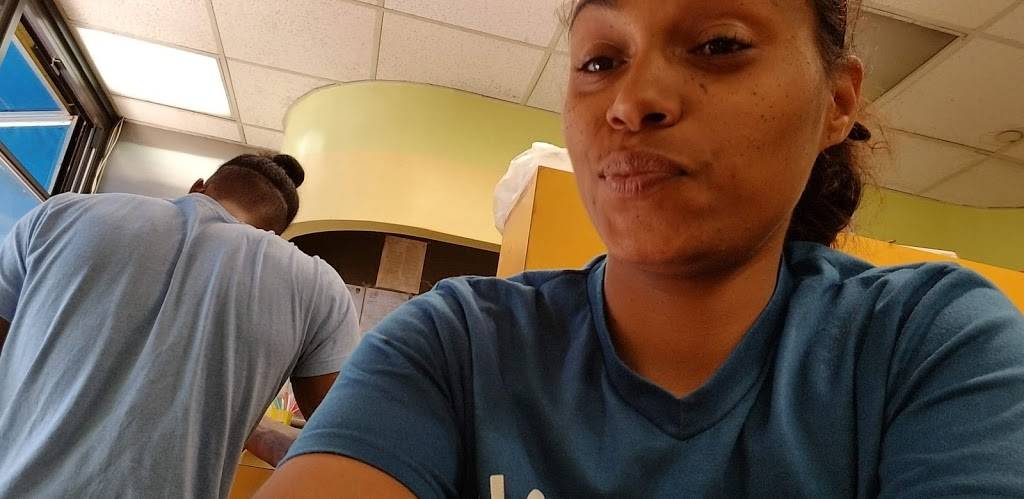 Sushi Lemon Life | restaurant | 255 E 110th St, New York, NY 10029, USA | 2123692886 OR +1 212-369-2886