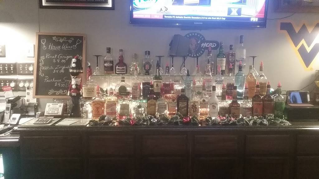The Pour House | restaurant | 5790 Robert C Byrd Dr, Bradley, WV 25818, USA | 3048777919 OR +1 304-877-7919