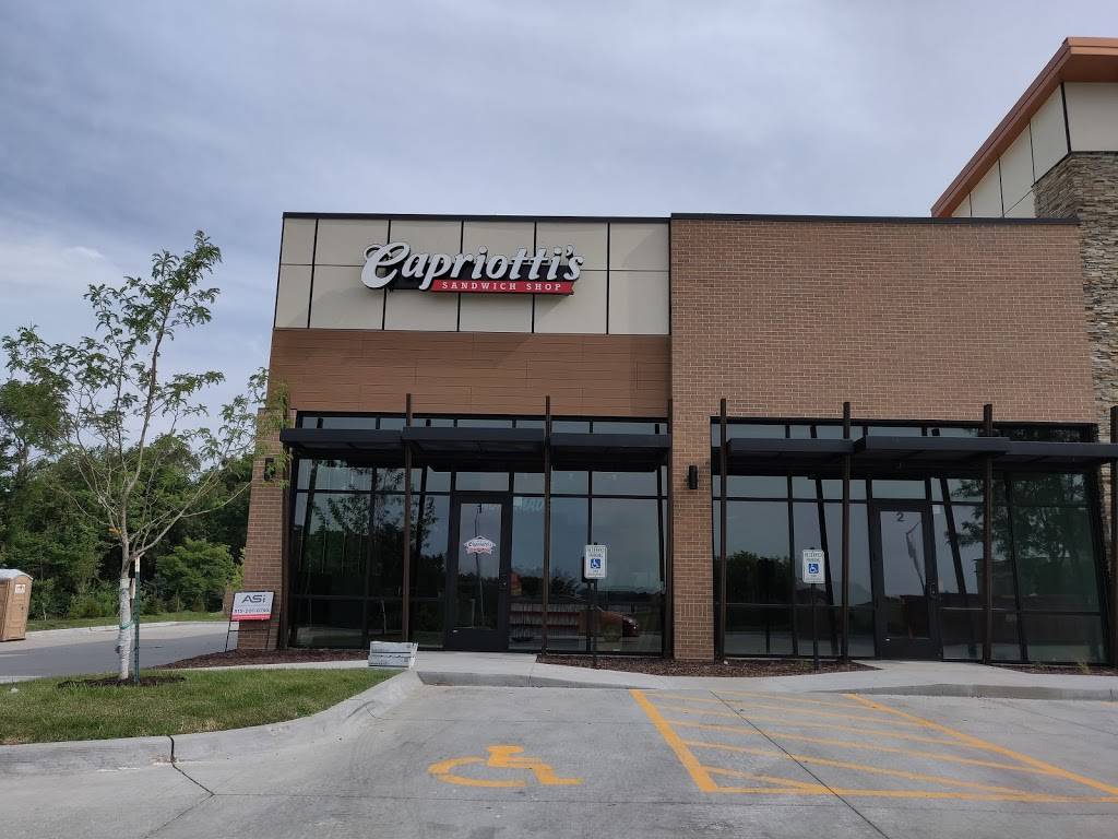 Capriottis Sandwich Shop | restaurant | 13101 University Ave, Clive, IA 50325, USA | 5153169444 OR +1 515-316-9444