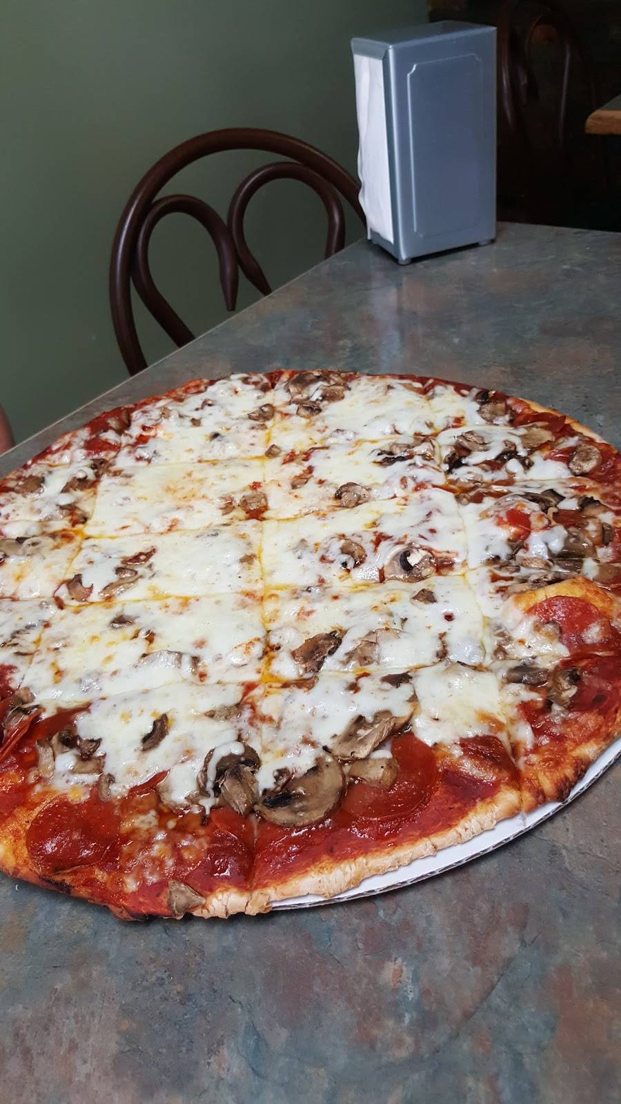 Pizza Pete | restaurant | 534 Main St, Brookville, IN 47012, USA | 7656474176 OR +1 765-647-4176