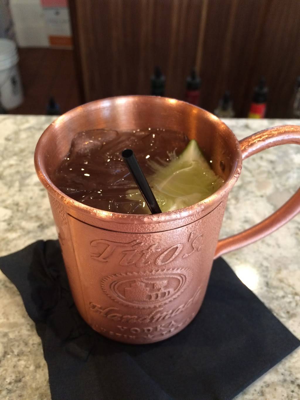 The Berry Tavern | restaurant | 2 High St, Danvers, MA 01923, USA | 9787772377 OR +1 978-777-2377