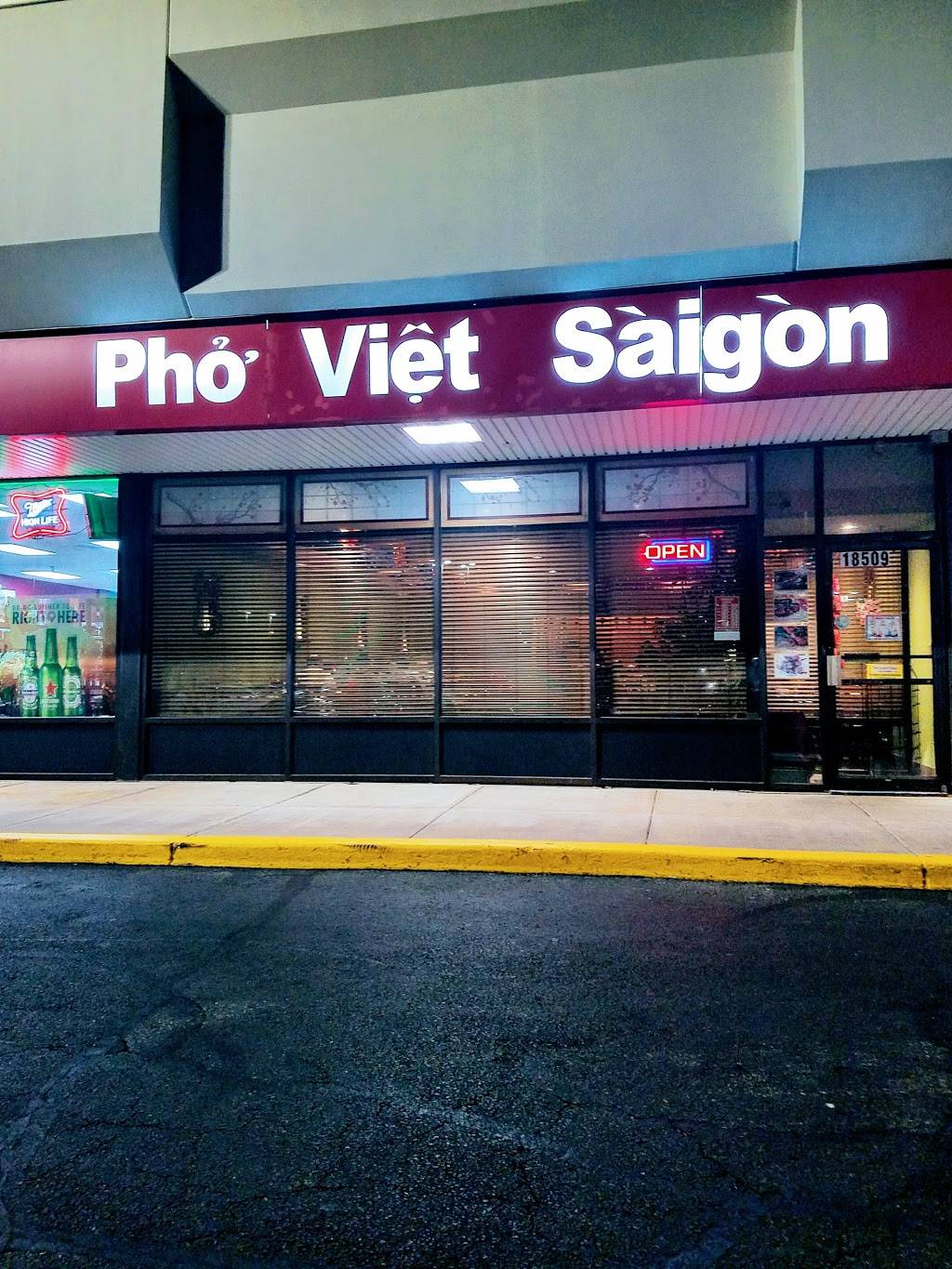 Pho Viet Saigon | restaurant | 18509 N Frederick Ave, Gaithersburg, MD 20879, USA | 3012082088 OR +1 301-208-2088