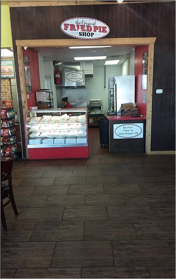 The Original Fried Pie Shop | restaurant | 5101 US-82, Gainesville, TX 76240, USA | 9406680480 OR +1 940-668-0480