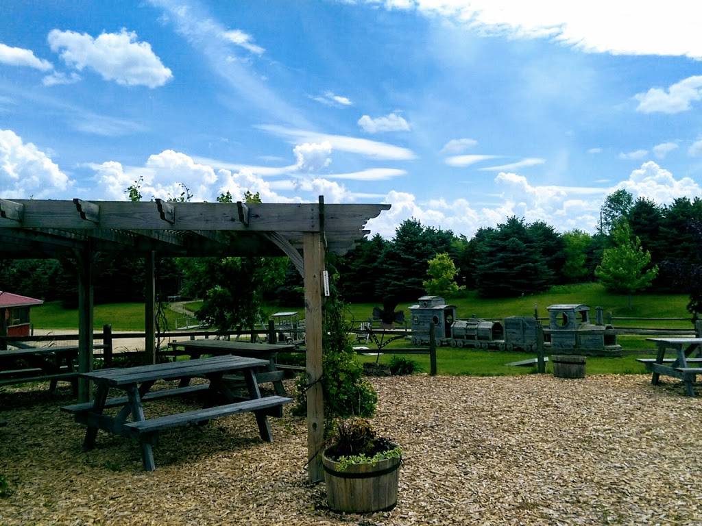 Happ-E-Hill Pumpkin Farm | restaurant | N4380 WI-35, Prescott, WI 54021, USA | 7157922676 OR +1 715-792-2676