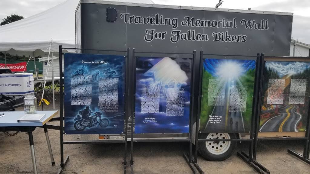 Dominicks Sports Tavern | restaurant | 390 County Rte 51A, Oswego, NY 13126, USA | 3152072056 OR +1 315-207-2056