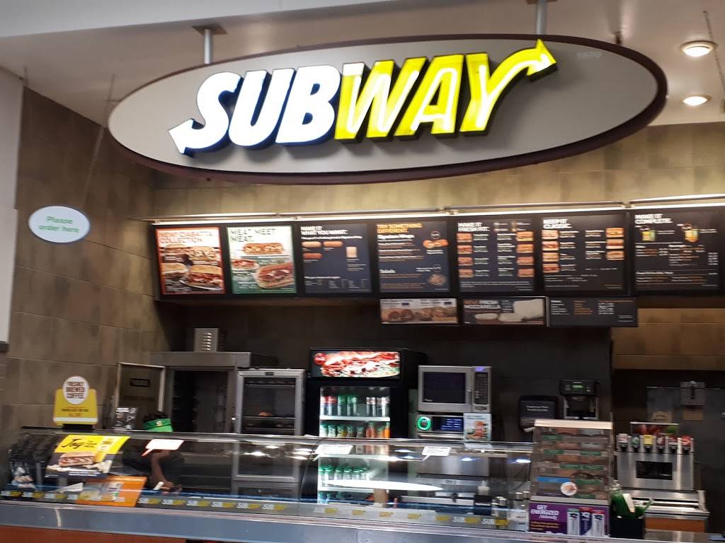 Subway | meal takeaway | 1870 9th St N Fc9, Naples, FL 34102, USA | 2396496666 OR +1 239-649-6666
