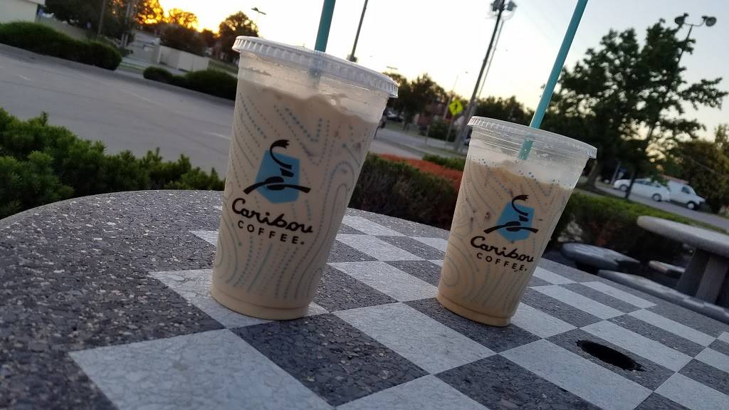 Caribou Coffee | cafe | 8722 Shawnee Mission Pkwy, Merriam, KS 66202, USA | 9137899266 OR +1 913-789-9266
