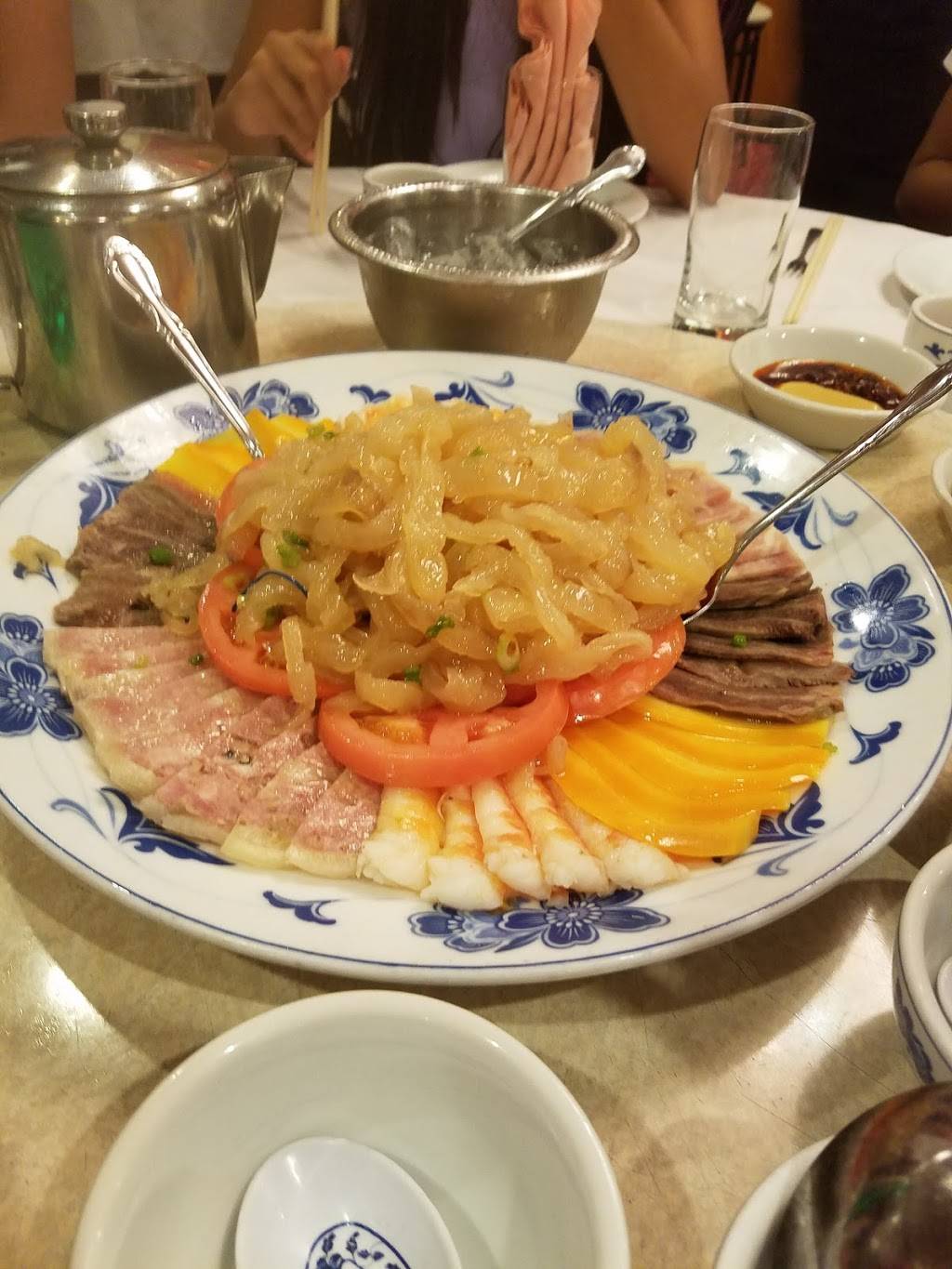 Fortune Wheel | restaurant | 3601 Hempstead Turnpike, Levittown, NY 11756, USA | 5165794700 OR +1 516-579-4700