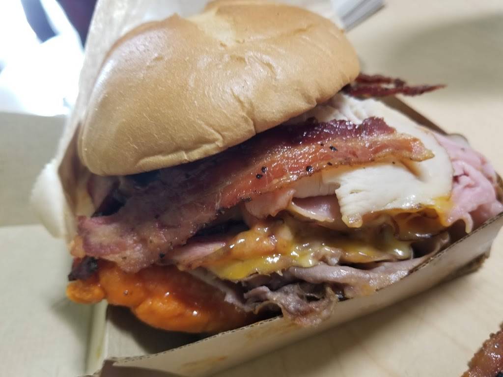 Arbys | restaurant | 9301 Market Pl Dr, Norwalk, IA 50211, USA | 5152077348 OR +1 515-207-7348