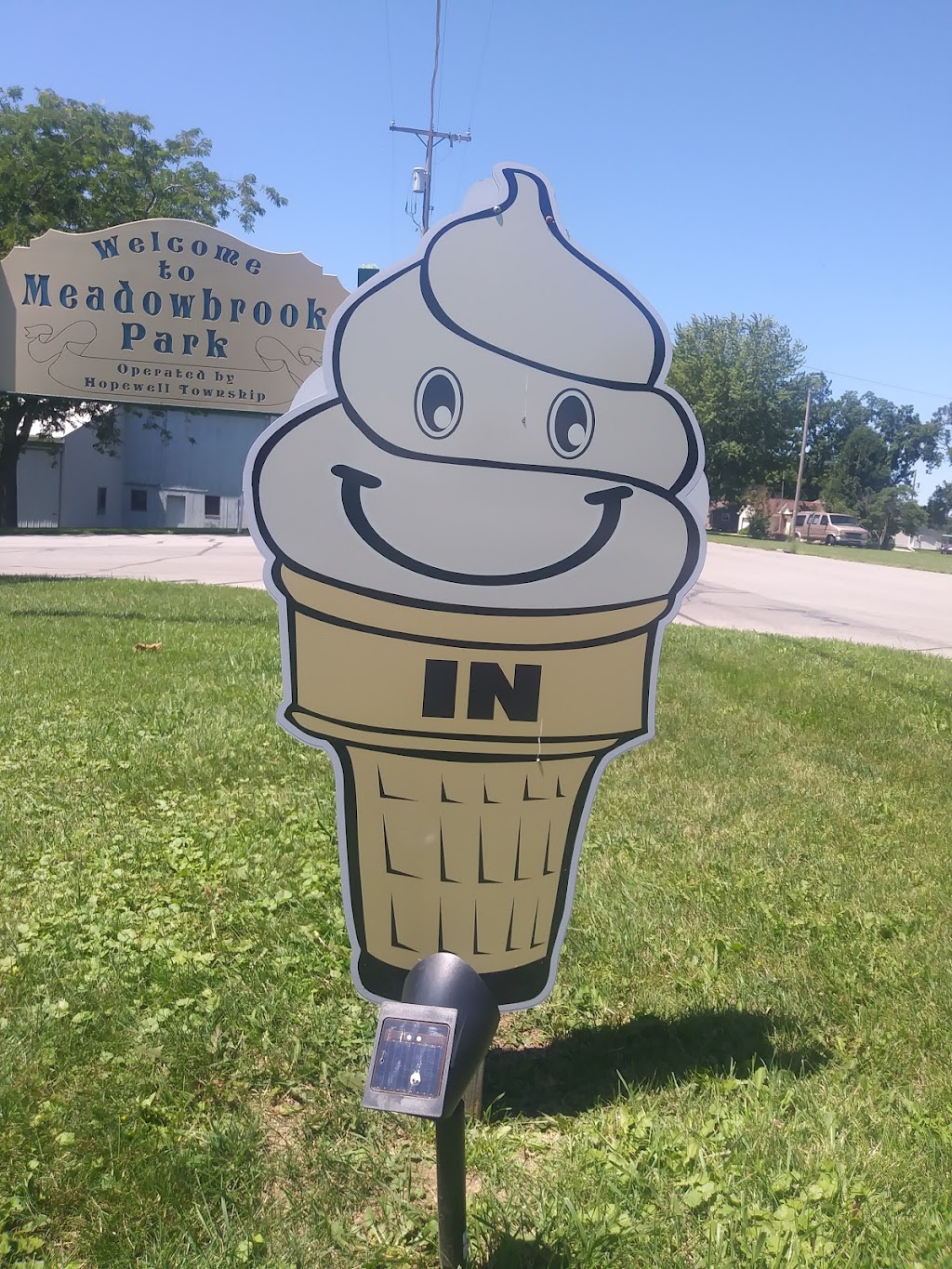 I.C. Treats -N- Things LLC | restaurant | 5400 OH-18, Bascom, OH 44809, USA | 4199372229 OR +1 419-937-2229