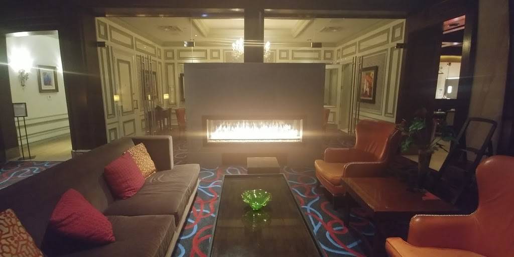 TRIA - Inspired American Cuisine | restaurant | 300 Town Center Dr, Dearborn, MI 48126, USA | 3132534475 OR +1 313-253-4475