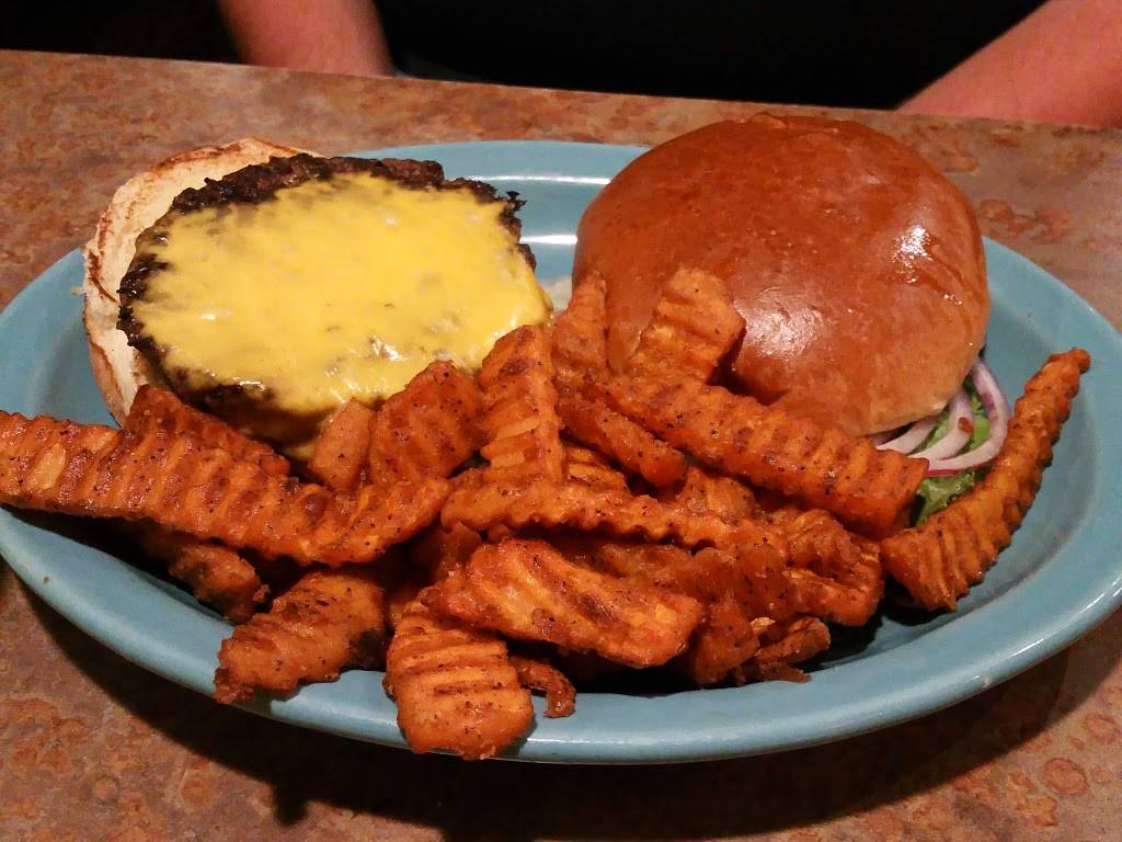 Round the Clock Schererville | restaurant | 909 W Lincoln Hwy, Schererville, IN 46375, USA | 2193224940 OR +1 219-322-4940