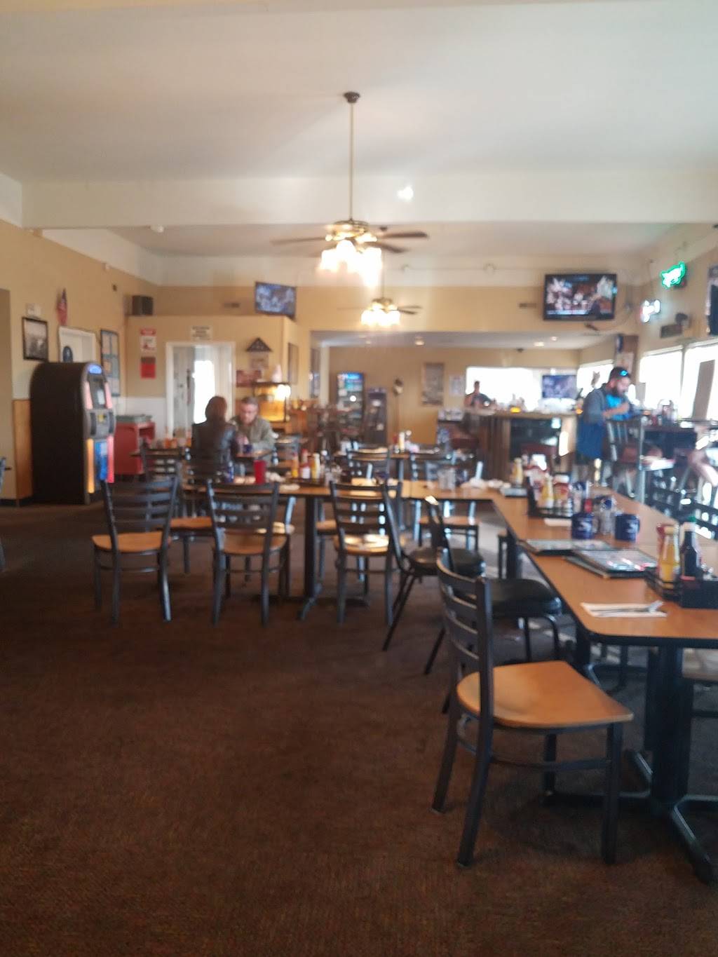 Tail Dragger Cafe | restaurant | 1150 Airport Rd, Minden, NV 89423, USA | 7757829500 OR +1 775-782-9500