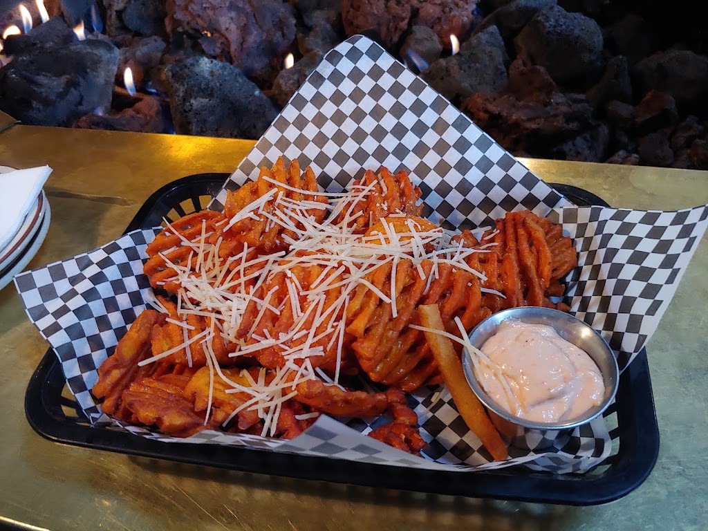 Avalanche Bar & Grill! | restaurant | 15 Emmons Rd, Crested Butte, CO 81225, USA | 9703497195 OR +1 970-349-7195