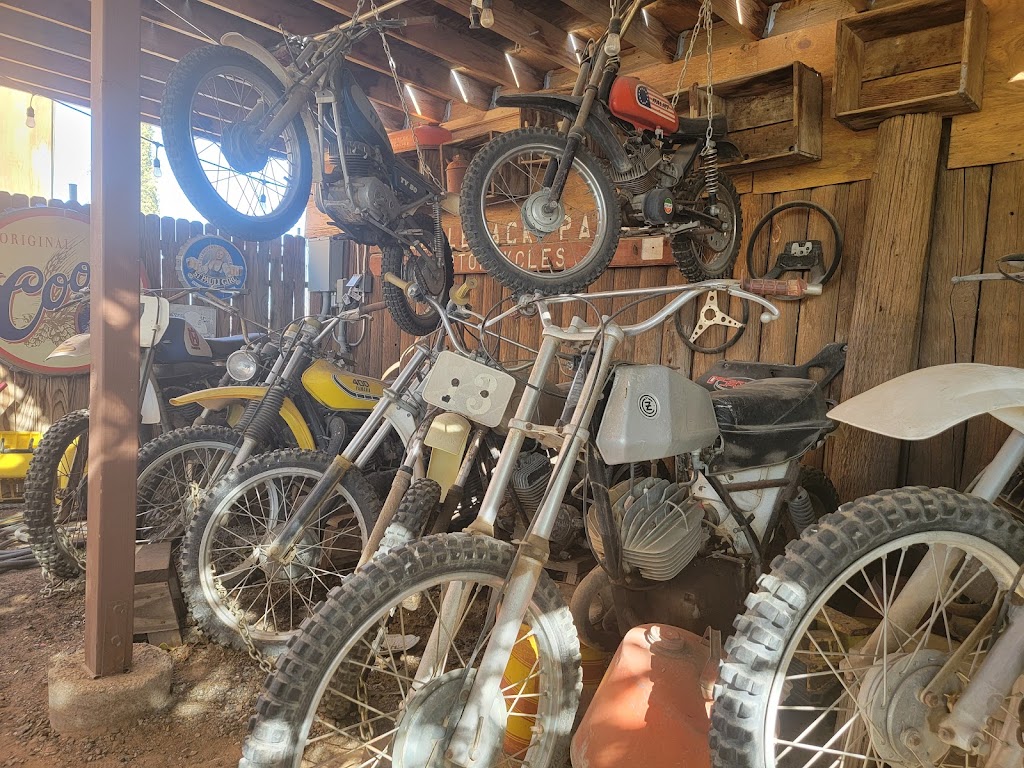 Slash X Ranch Cafe | cafe | 28040 Barstow Rd, Barstow, CA 92311, USA | 7602521197 OR +1 760-252-1197