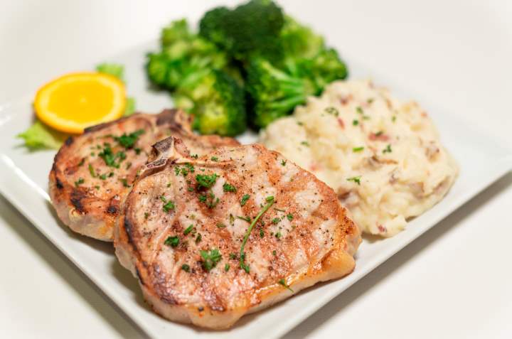 Onyx Grille and Lounge | restaurant | 620 Wells Rd, Orange Park, FL 32073, USA | 9045627400 OR +1 904-562-7400